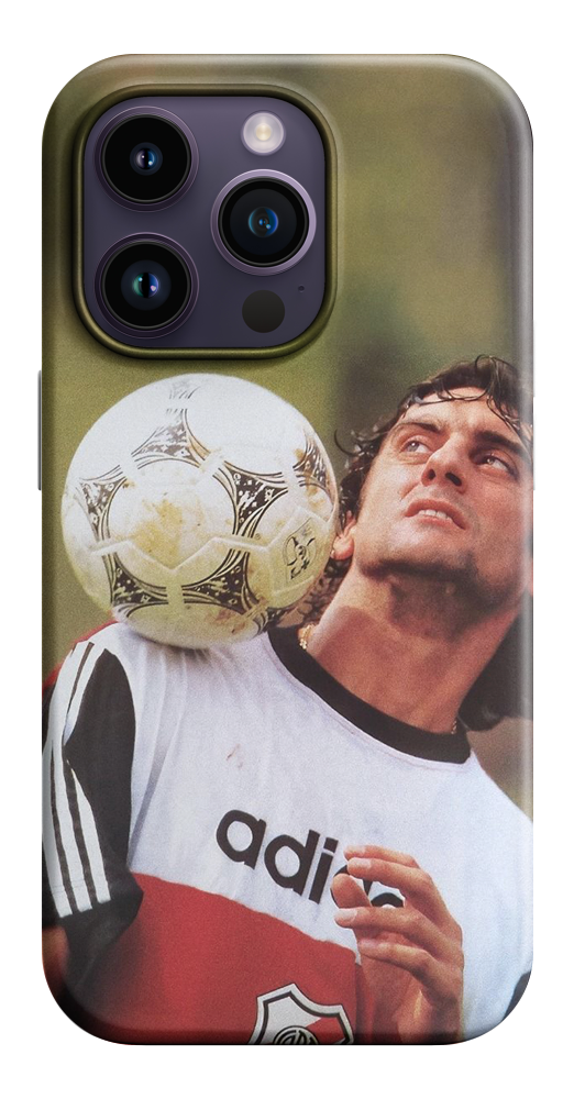 16 Enzo Francescoli